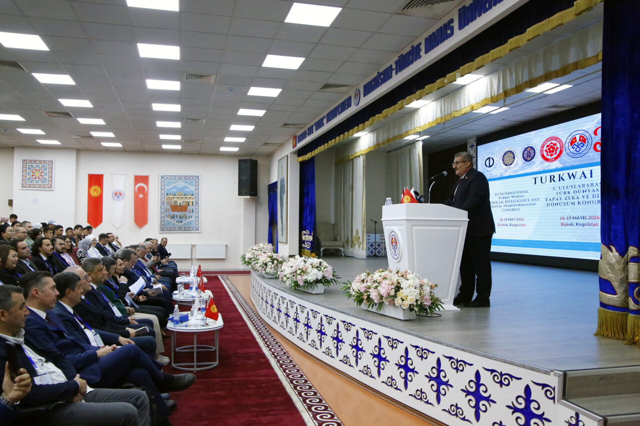 BİŞKEK (AA) – Kırgızistan-Türkiye Manas Üniversitesi (KTMÜ) ev sahipliğinde düzenlenen