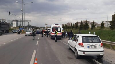 KIRIKKALE (AA) – Kırıkkale'de iki otomobilin çarpışması sonucu 7 kişi