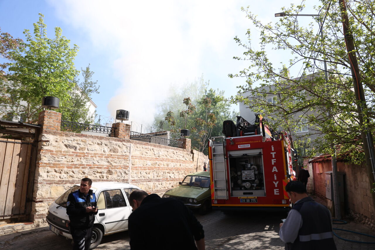 KIRKLARELİ (AA) – Kırklareli'nde müstakil evde çıkan yangın hasara neden