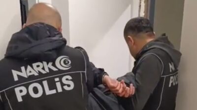 MERSİN (AA) – Interpol tarafından kırmızı bültenle aranan yabancı uyruklu