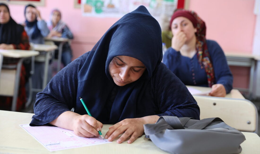 - Mardin'in Kızıltepe ilçesinde "Haydi anne sen de oku" kitap