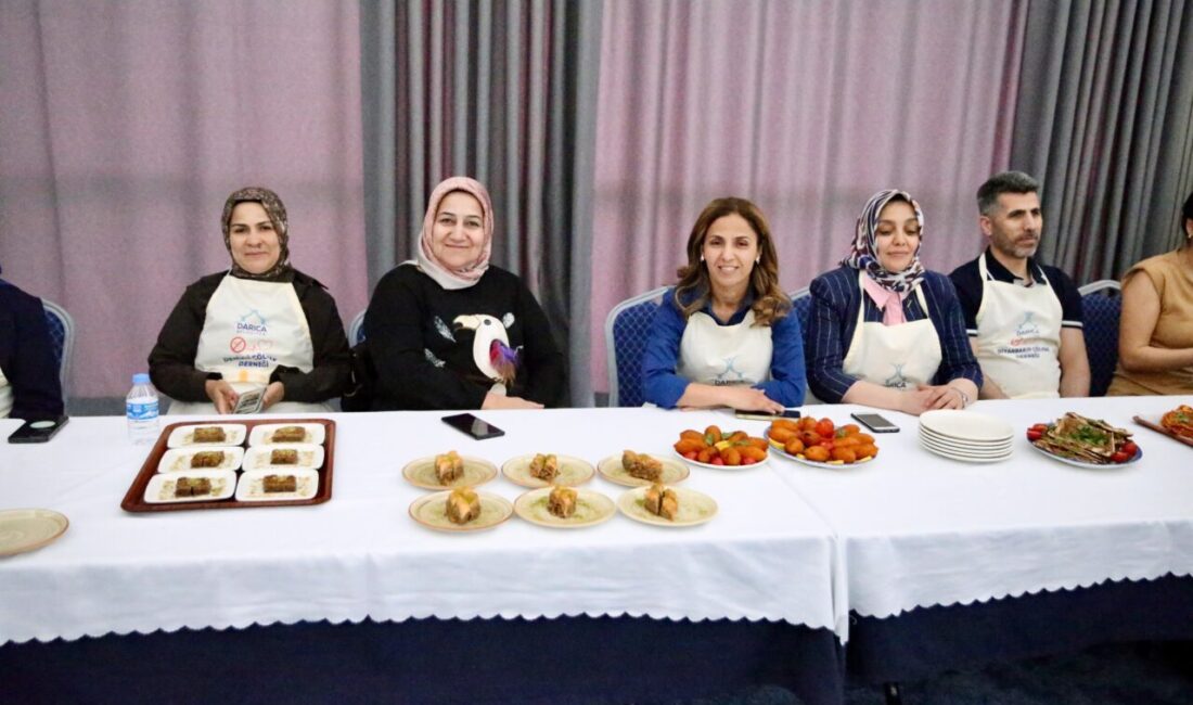 KOCAELİ (AA) – Kocaeli'nin Darıca ilçesinde buluşan 20 ilden çölyak