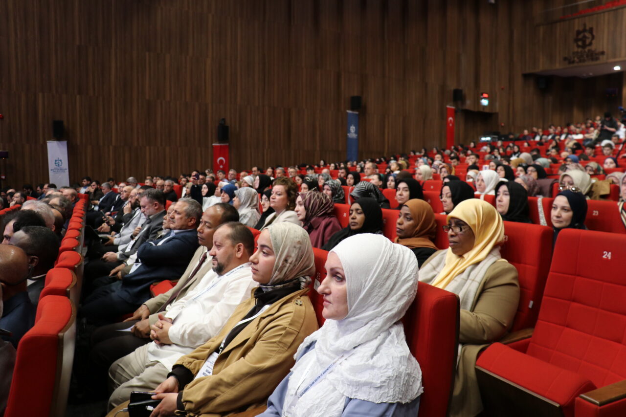 - Malezya Dışişleri Bakanı Özel Danışmanı Abdurrezzak Ahmed:
- "İslamofobi ile