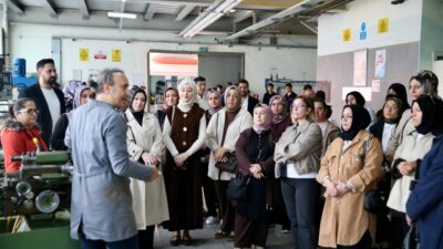 KOCAELİ (AA) – Kocaeli'nin Gebze ilçesinde 8. sınıf öğrencilerinin velilerine