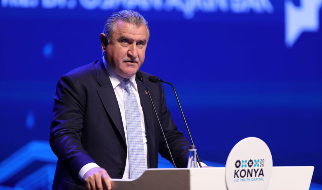 - Gençlik ve Spor Bakanı Osman Aşkın Bak:
- "Genç nüfusu