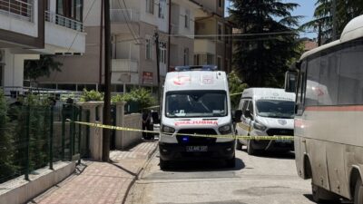 KONYA (AA) – Konya'nın Meram ilçesinde bir çiftin evlerinde bıçaklanarak