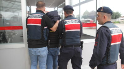 KONYA (AA) – Konya'nın Beyşehir ilçesinde bir kişinin silahla vurularak