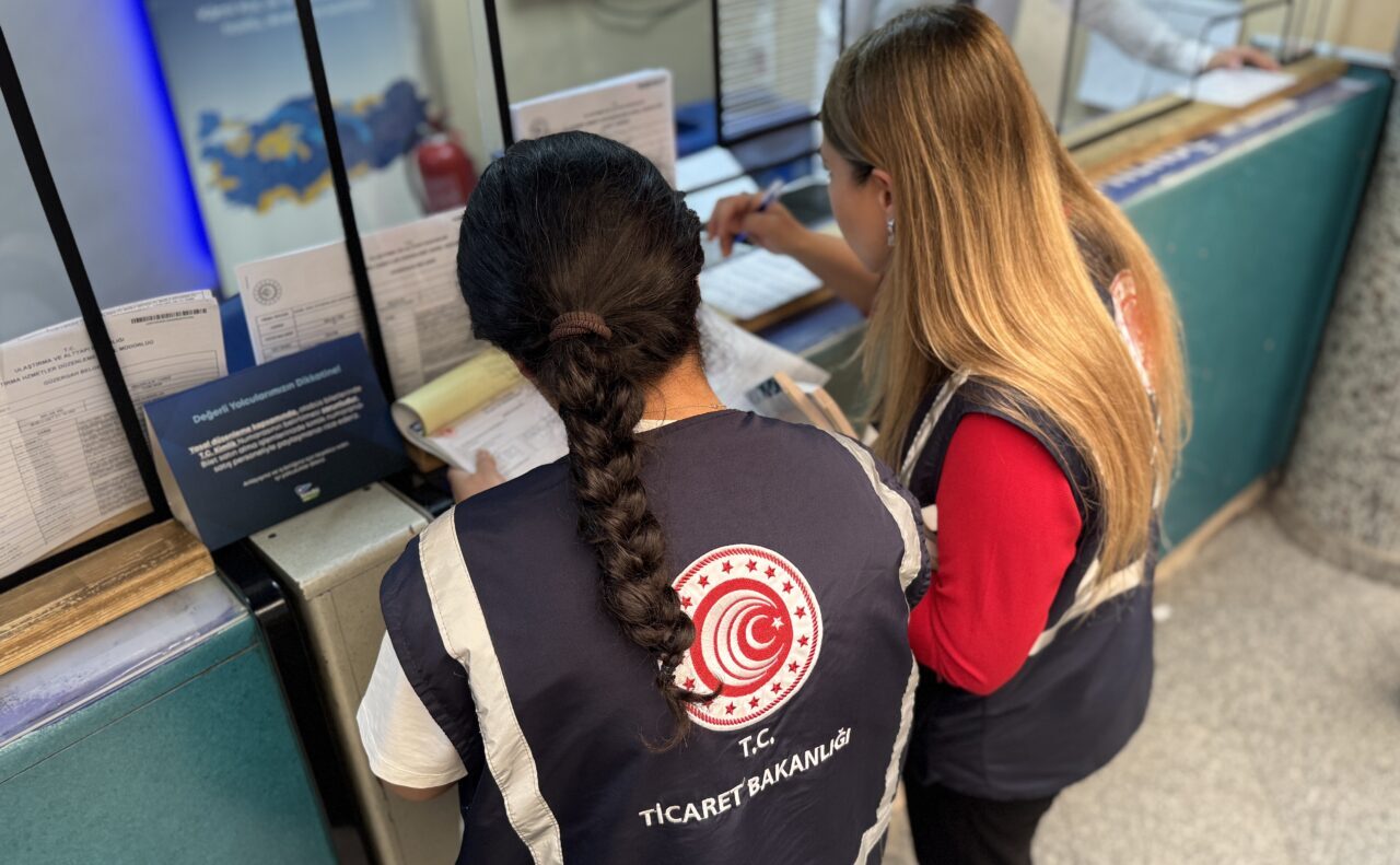 KONYA (AA) – Konya'da Kurban Bayramı öncesi otogarda ücret tarifelerine