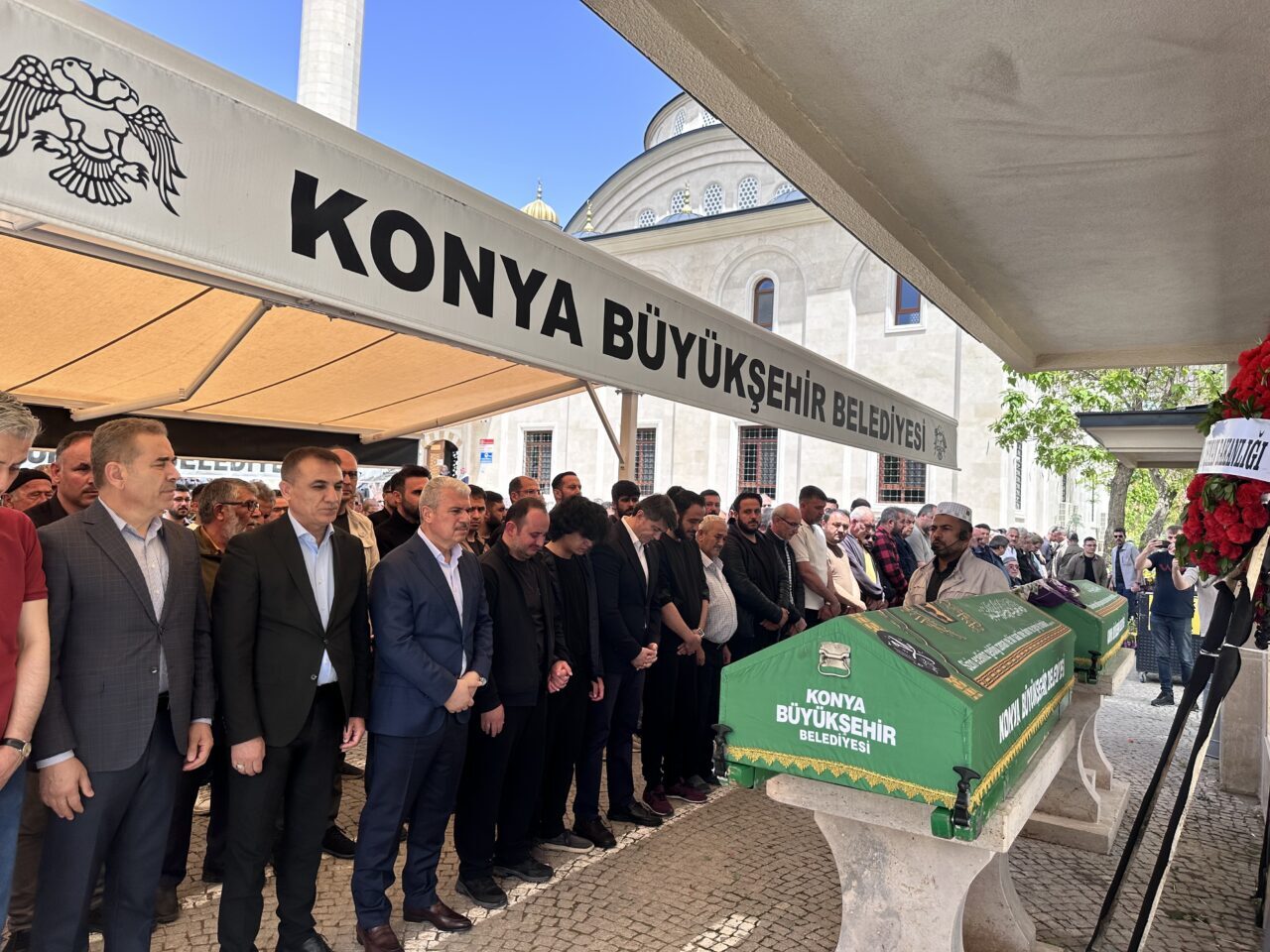 KONYA (AA) – Konya'nın Meram ilçesinde oğulları tarafından bıçakla öldürülen