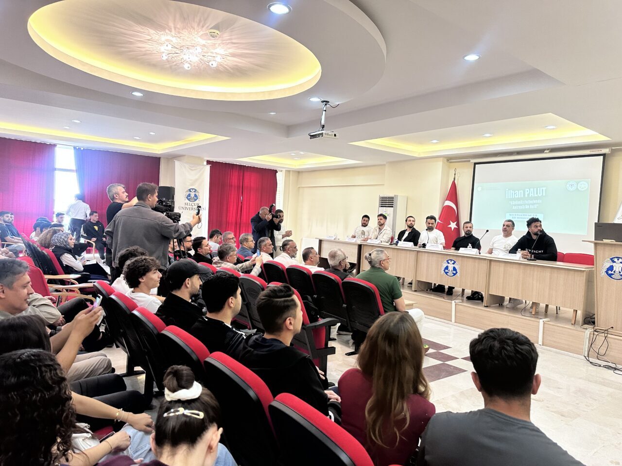 - "Bizim bakış açımızla oyuncularımızın bakış açısı ve performansı birbirine
