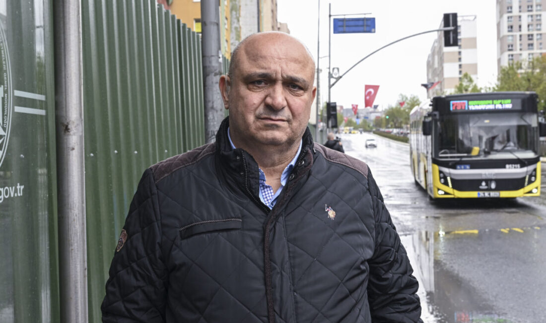 - Mehmet Güner:
- "Işıkların önündeki rögar kapağı aracın altında sürüklenerek