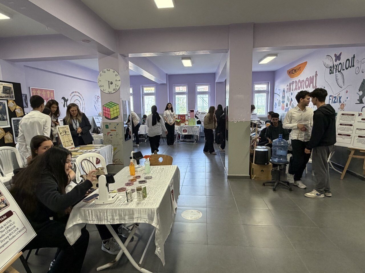 İSTANBUL (AA) – Küçükçekmece'deki Ataköy Anadolu Lisesi'nde öğrenciler tarafından hazırlanan