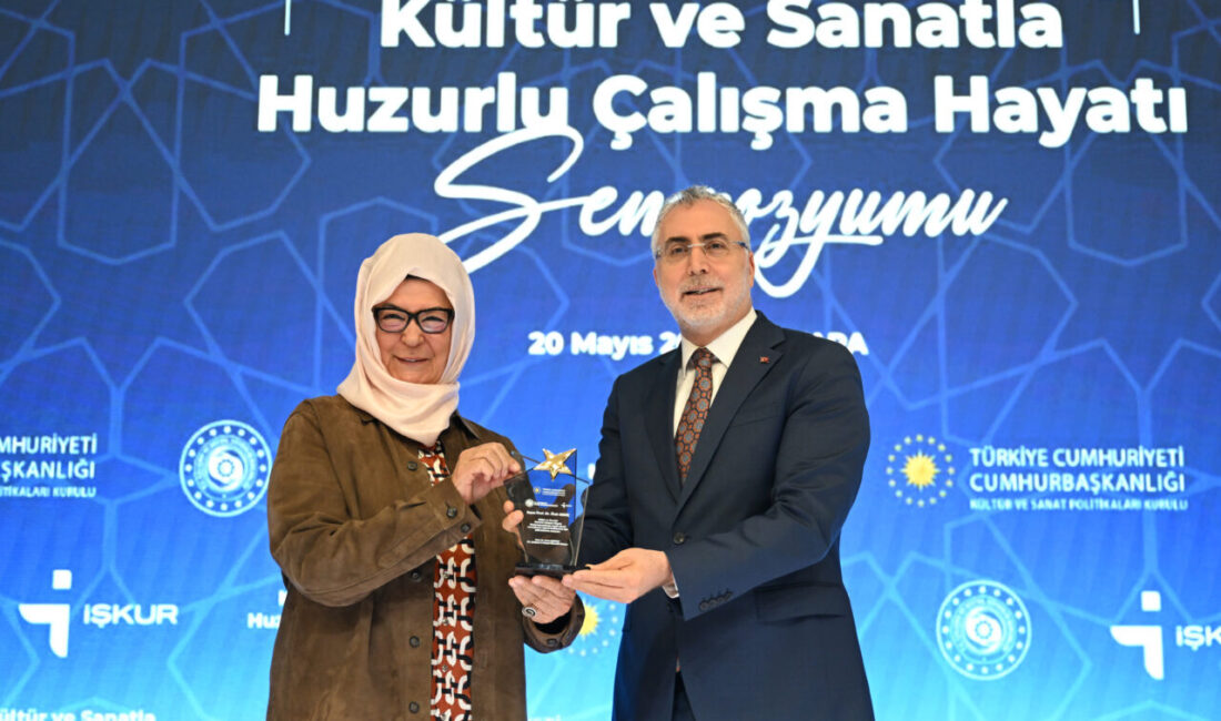 - "Cumhurbaşkanımız Recep Tayyip Erdoğan'ın işaret ettiği Türkiye Yüzyılı vizyonunda,