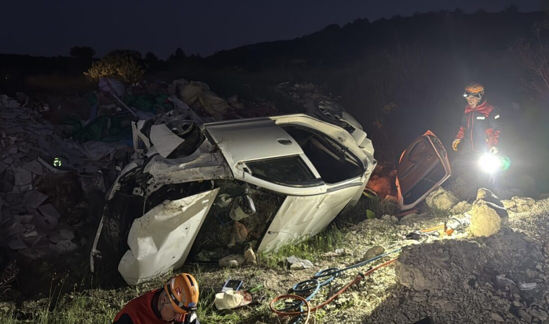 KÜTAHYA (AA) – Kütahya'da takla atarak şarampole devrilen otomobilin sürücüsü