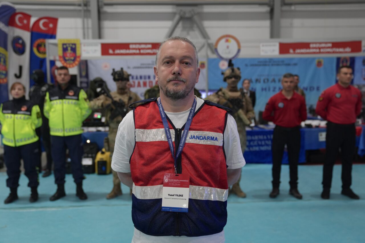 - İl Jandarma Komutanlığı İdari Şube Müdürü Jandarma Binbaşı Ahmet