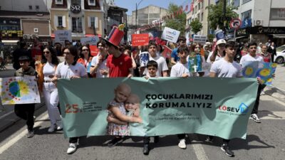 TEKİRDAĞ (AA) – Tekirdağ'da Uluslararası Lösemili Çocuklar Haftası kapsamında lösemiye