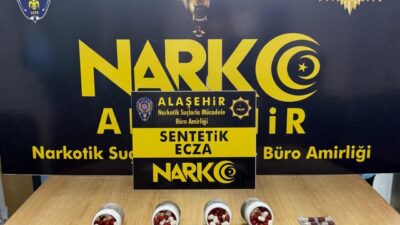 MANİSA (AA) – Manisa'nın Alaşehir ilçesinde üzerinde uyuşturucu hap bulunan