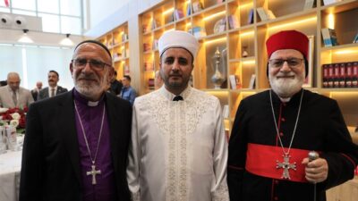 - Vali Tuncay Akkoyun:
- "Mardin yüzyıllardır birliğin, beraberliğin ve kardeşliğin