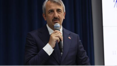 - Edirne Valisi Sezer:
- "Mehmet Akif Ersoy yaşantısıyla söylemlerini birleştiren