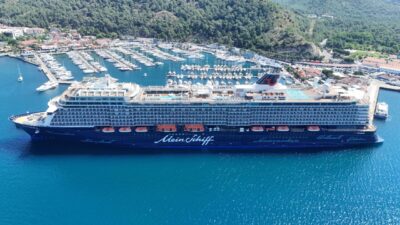 MUĞLA (AA) – Malta bayraklı kruvaziyer "Mein Schiff 5", 2