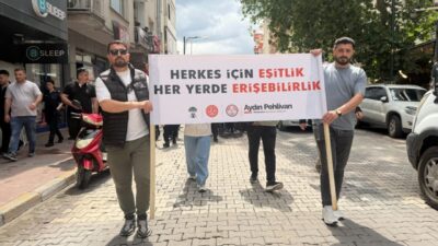 İZMİR (AA) – İzmir'in Menemen ilçesinde Engelliler Haftası dolayısıyla yürüyüş
