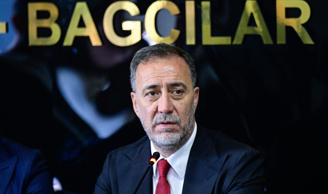 - "Bundan önce Bağcılar ilçe teşkilatımızda görev yapan, omuz veren