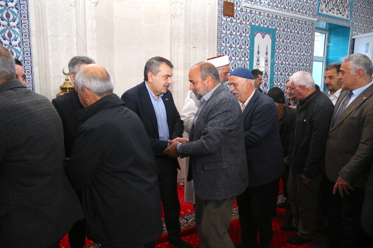 - "Milli Eğitim Bakanlığı olarak çocuklarımızın geleneklerimize, örfümüze, değerlerimize, milli