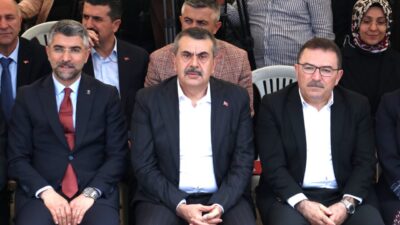 - "Dünyanın neresine gidersek gidelim, bize 'iyi ki sizin başınızda