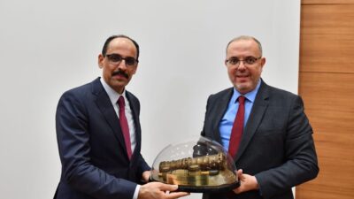 - "Bölgesel bir aktör olmanın ötesine geçen ülkemiz çatışma çözümlerinde