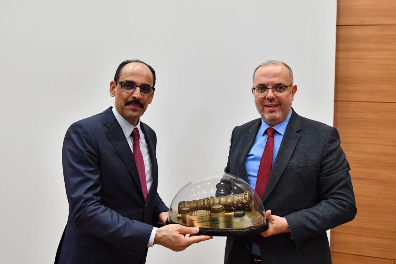 - "Bölgesel bir aktör olmanın ötesine geçen ülkemiz çatışma çözümlerinde