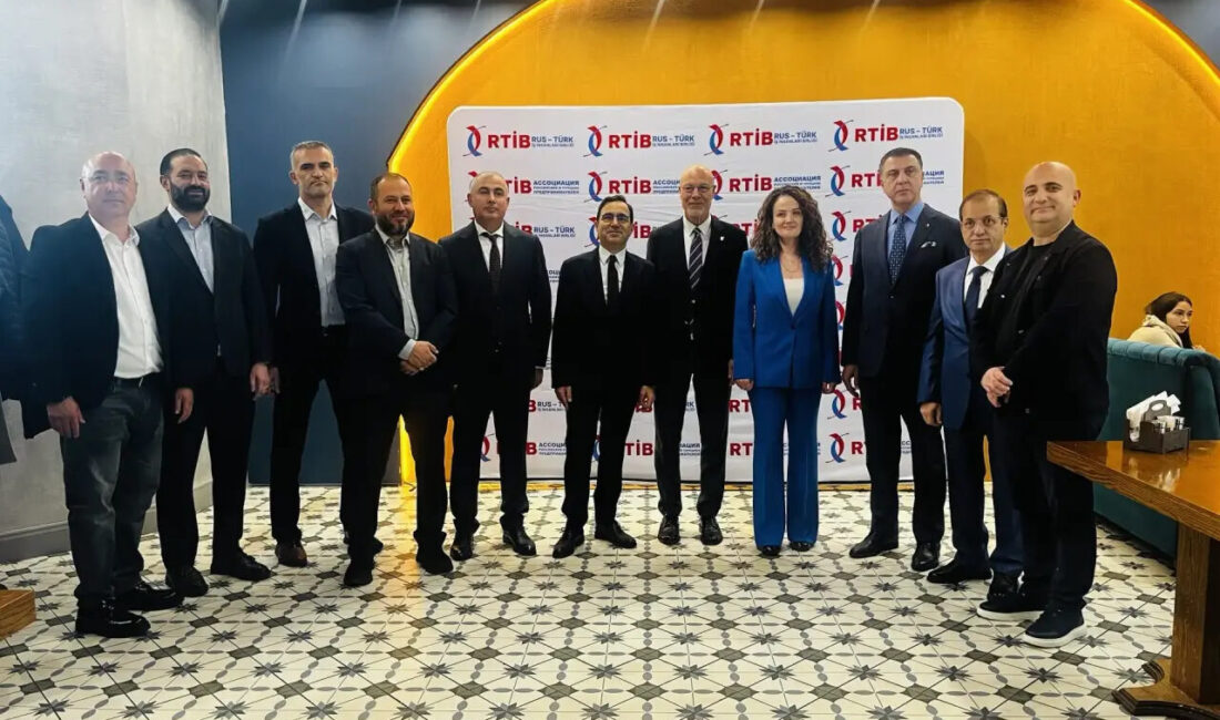 MOSKOVA (AA) – Rusya'nın başkenti Moskova'da bulunan Türk toplumu bir