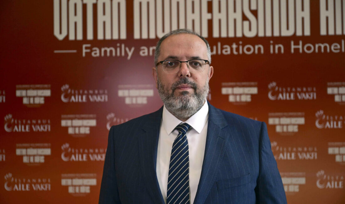 - Milli Savunma Üniversitesi Rektörü Prof. Dr. Erhan Afyoncu:
- "Türkiye