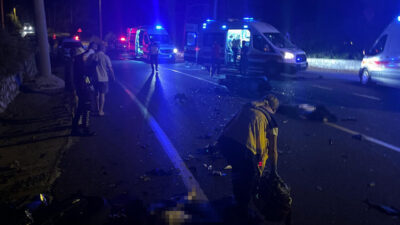 MUĞLA (AA) – Muğla'nın Marmaris ilçesinde iki motosikletin çarpışması sonucu