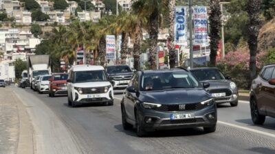 - Bodrum ilçesine son 48 saatte 44 binden fazla araç