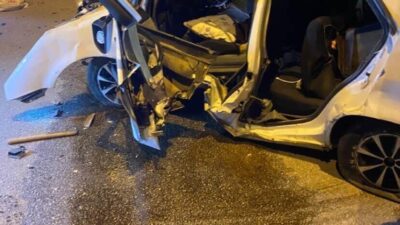 MUĞLA (AA) – Muğla'nın Fethiye ilçesinde otomobilin refüje çarpması sonucu