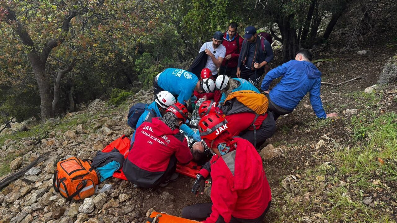 MUĞLA (AA) – Muğla'nın Fethiye ilçesinde, tarihi Likya Yolu'nda doğa