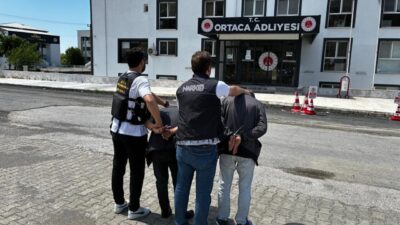 MUĞLA (AA) – Muğla'da düzenlenen uyuşturucu operasyonunda gözaltına alınan 5