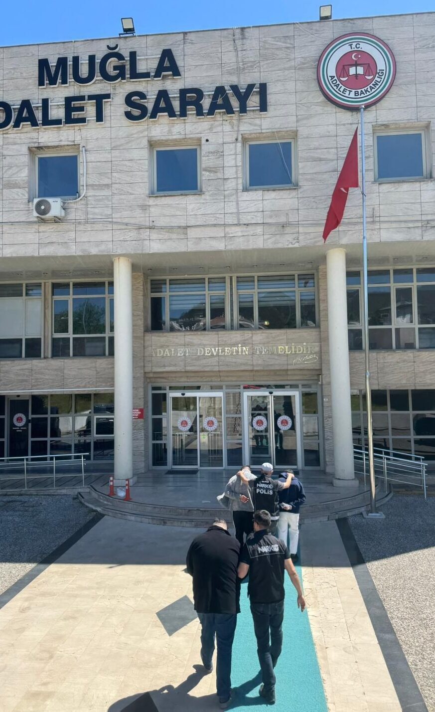 MUĞLA (AA) – Muğla'nın Menteşe ilçesinde düzenlenen uyuşturucu operasyonunda gözaltına
