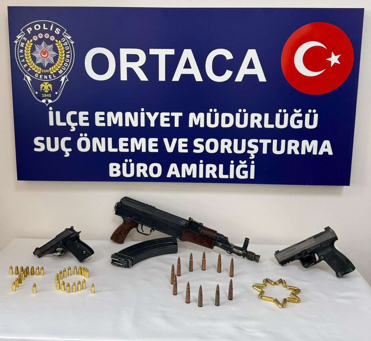 MUĞLA (AA) – Muğla'nın Ortaca ilçesinde uzun namlulu silah ve