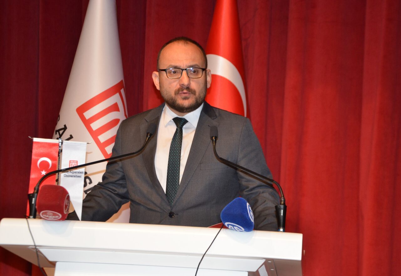 MUŞ (AA) – Muş Alparslan Üniversitesi ev sahipliğinde 14-16 Mayıs'ta