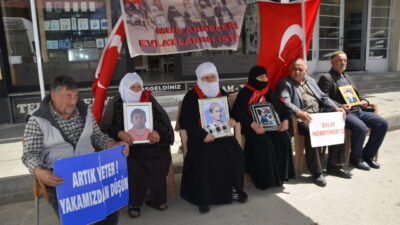 MUŞ (AA) – Muş'ta çocukları terör örgütü PKK tarafından kaçırılan