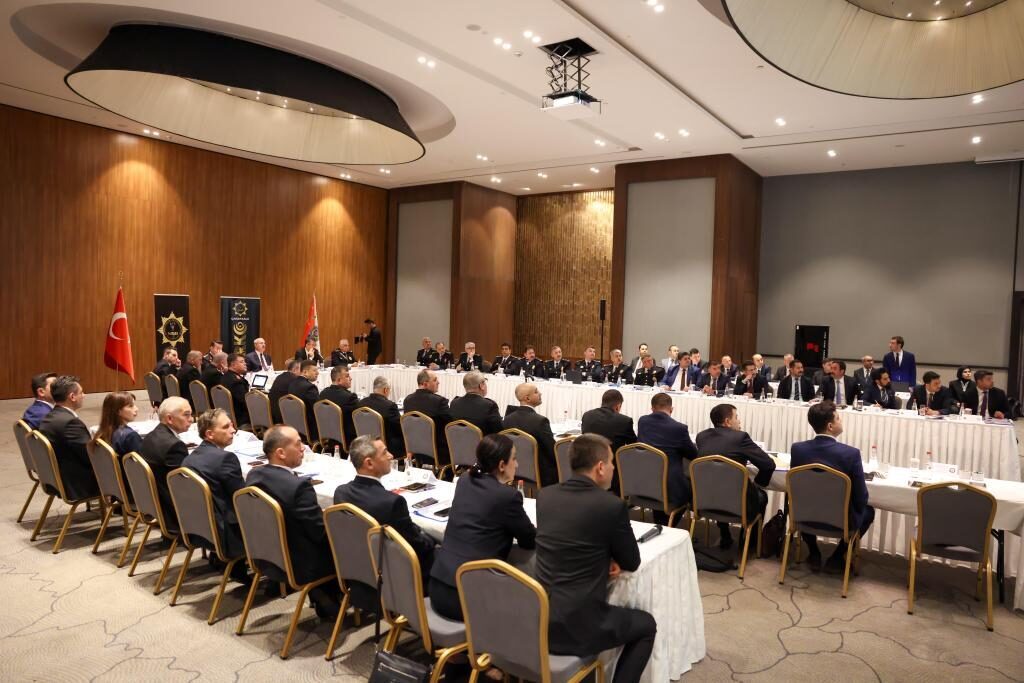 - Toplantıya İçişleri Bakan Yardımcısı Ali Çelik de katıldı