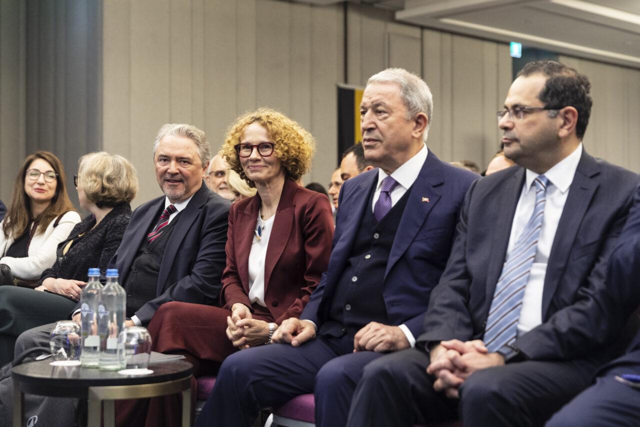 - "Türkiye'nin yaklaşık 75 yıldır paha biçilemez bir müttefik olduğunu