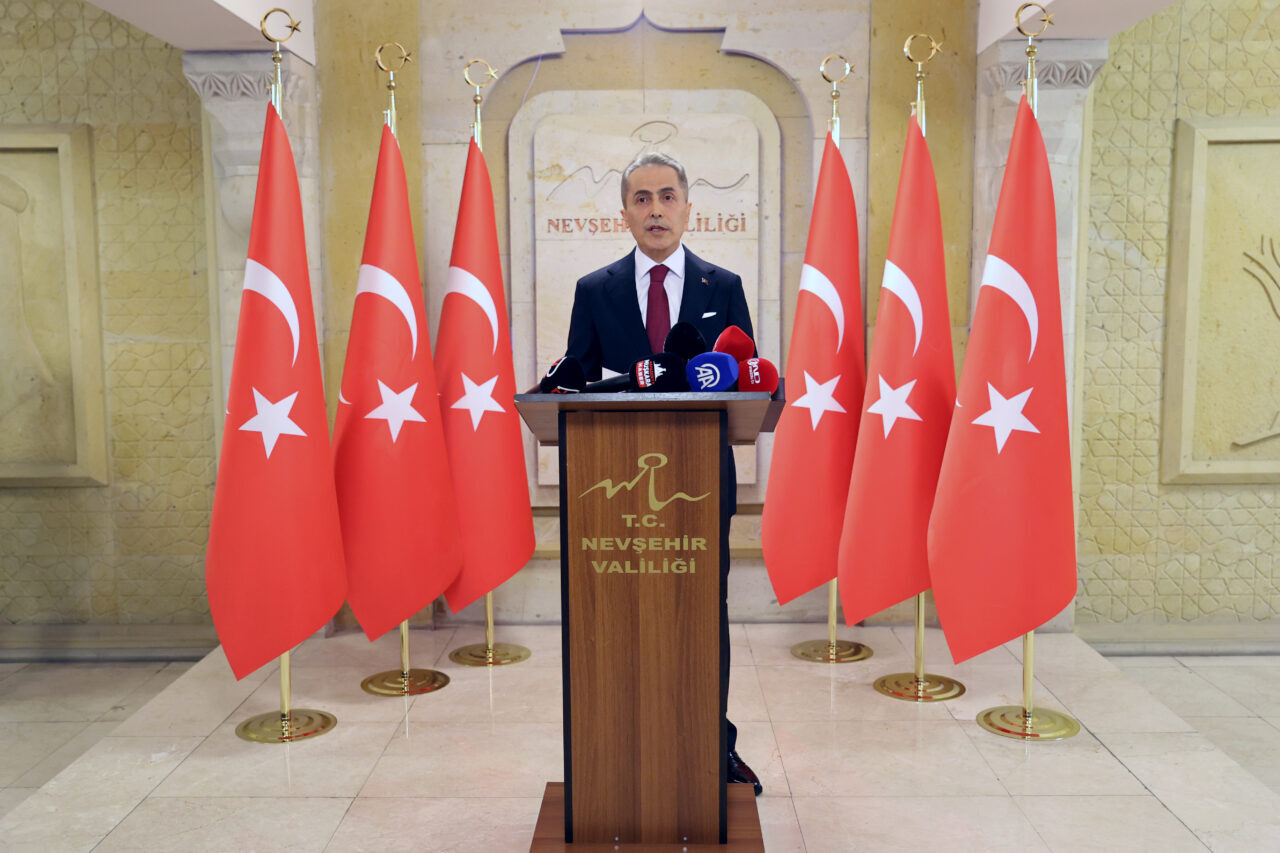 NEVŞEHİR (AA) – Nevşehir Valiliğine atanan Hüseyin Kök göreve başladı.