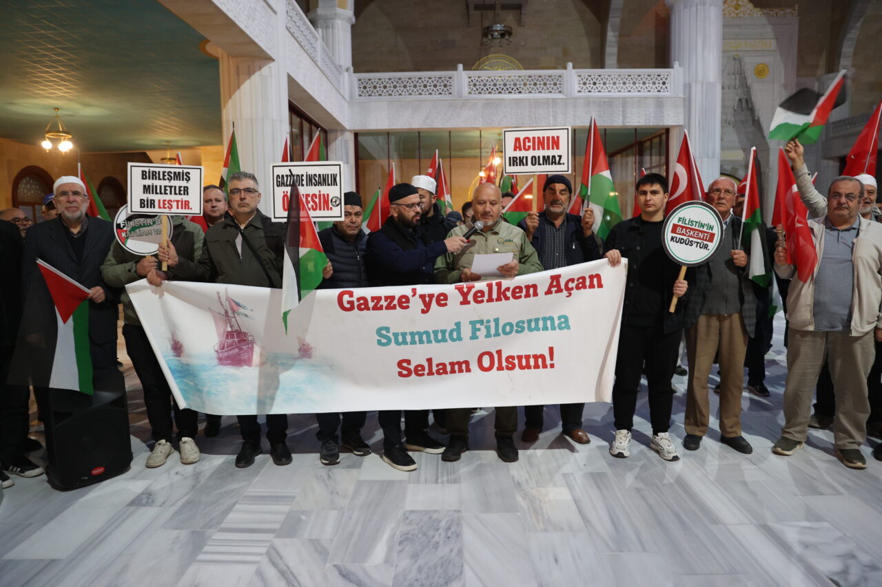 NEVŞEHİR (AA) – Nevşehir'de sabah namazının ardından bir araya gelen