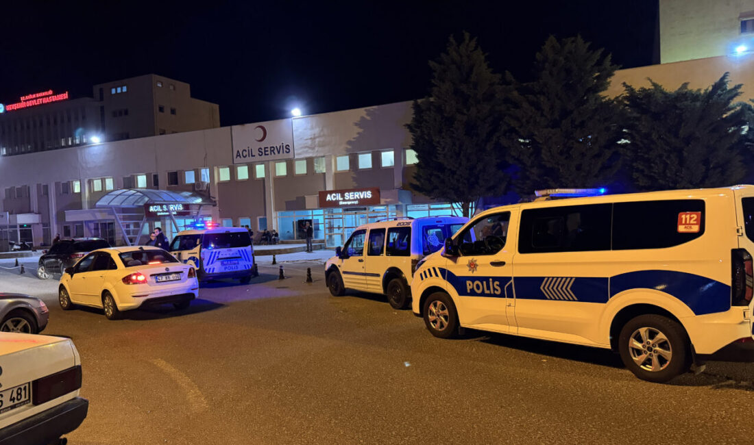 - 112 Acil Çağrı Merkezi'nden yardım talep edilen evde kavga