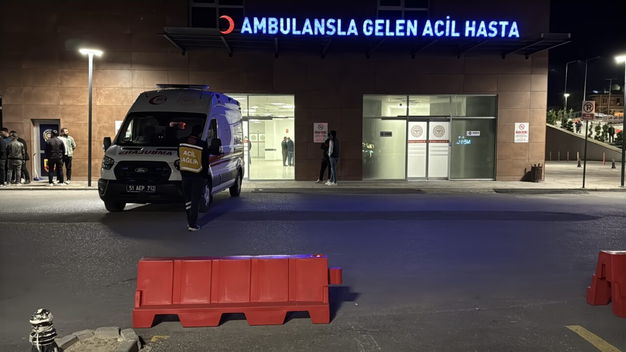 NİĞDE (AA) – Niğde'nin Çiftlik ilçesinde çıkan silahlı kavgada 1