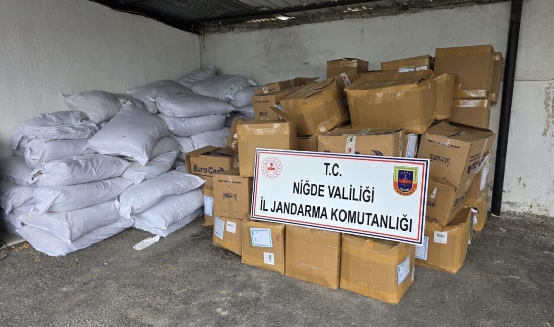 NİĞDE (AA) – Niğde'de düzenlenen kaçakçılık operasyonunda 2 şüpheli gözaltına