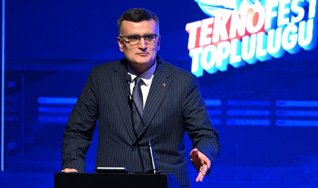 - Rektör Prof. Dr. Ahmet Yozgatlıgil:
- "Bizler savunma sanayisine ve