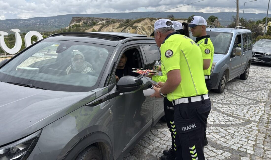 NEVŞEHİR (AA) – Kurban Bayramı tatili için Kapadokya'yı tercih eden